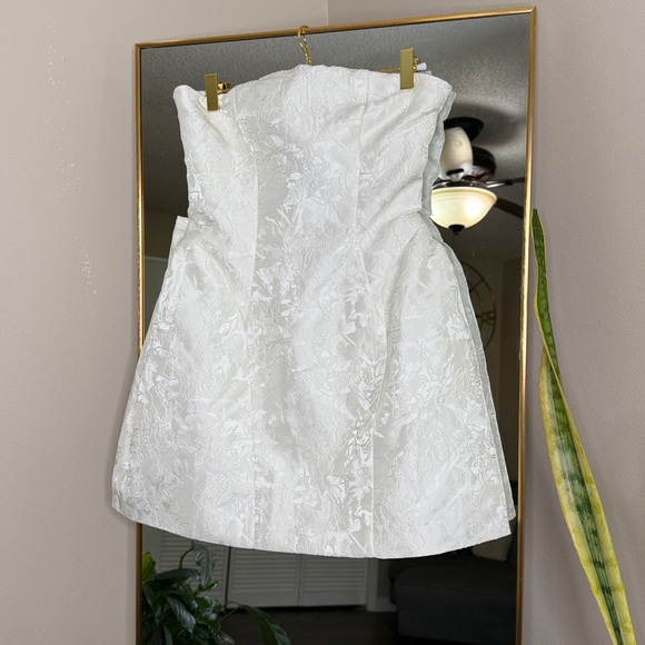 BABYBOO Elenora Mini Dress - Ivory NWOT - Picture 5 of 8